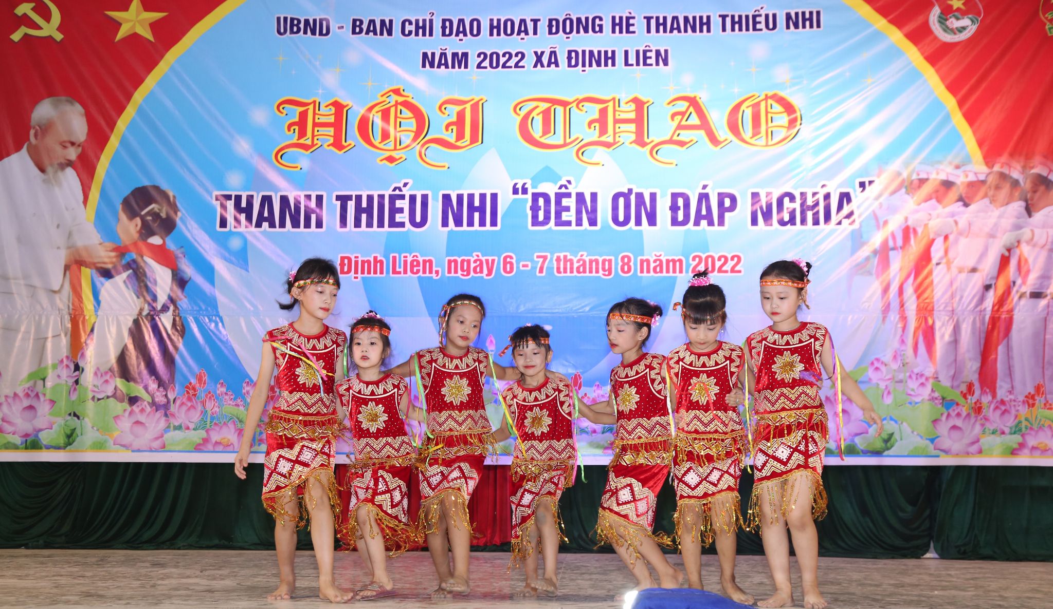 Một số tiết mục văn nghệ tại hội thao.
