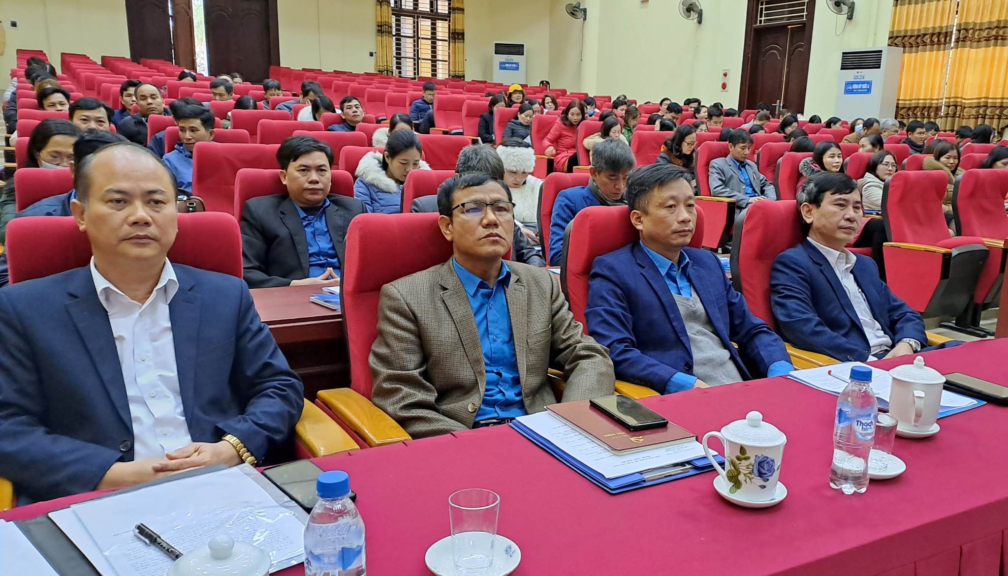 Đại biểu tham dự hội nghị.