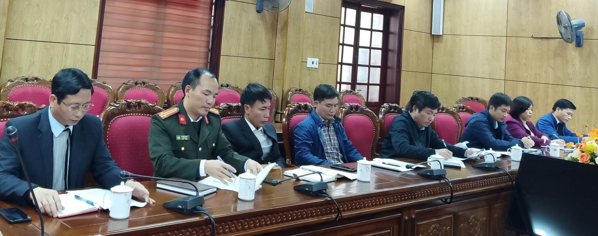 Đại biểu tham dự hội nghị.