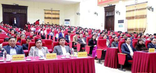 Đại biểu tham dự hội nghị.
