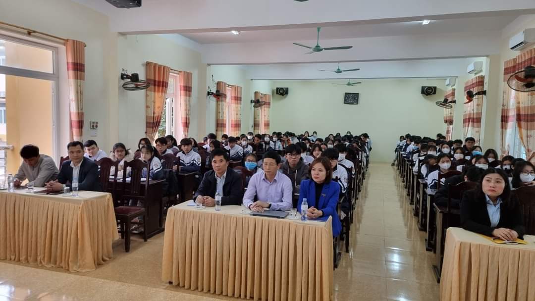 Toàn cảnh hội nghị.