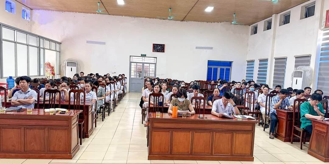 Đại biểu tham dự hội nghị.