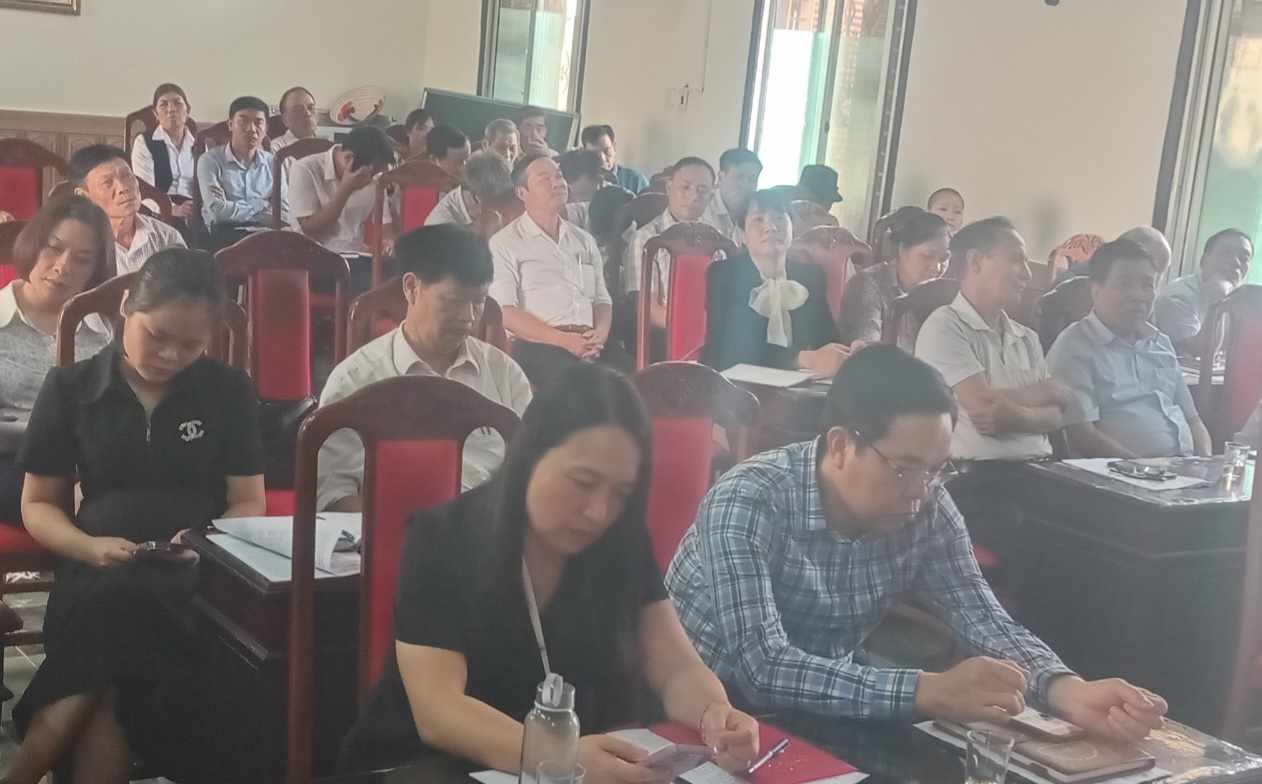 Đại biểu tham dự hội nghị.