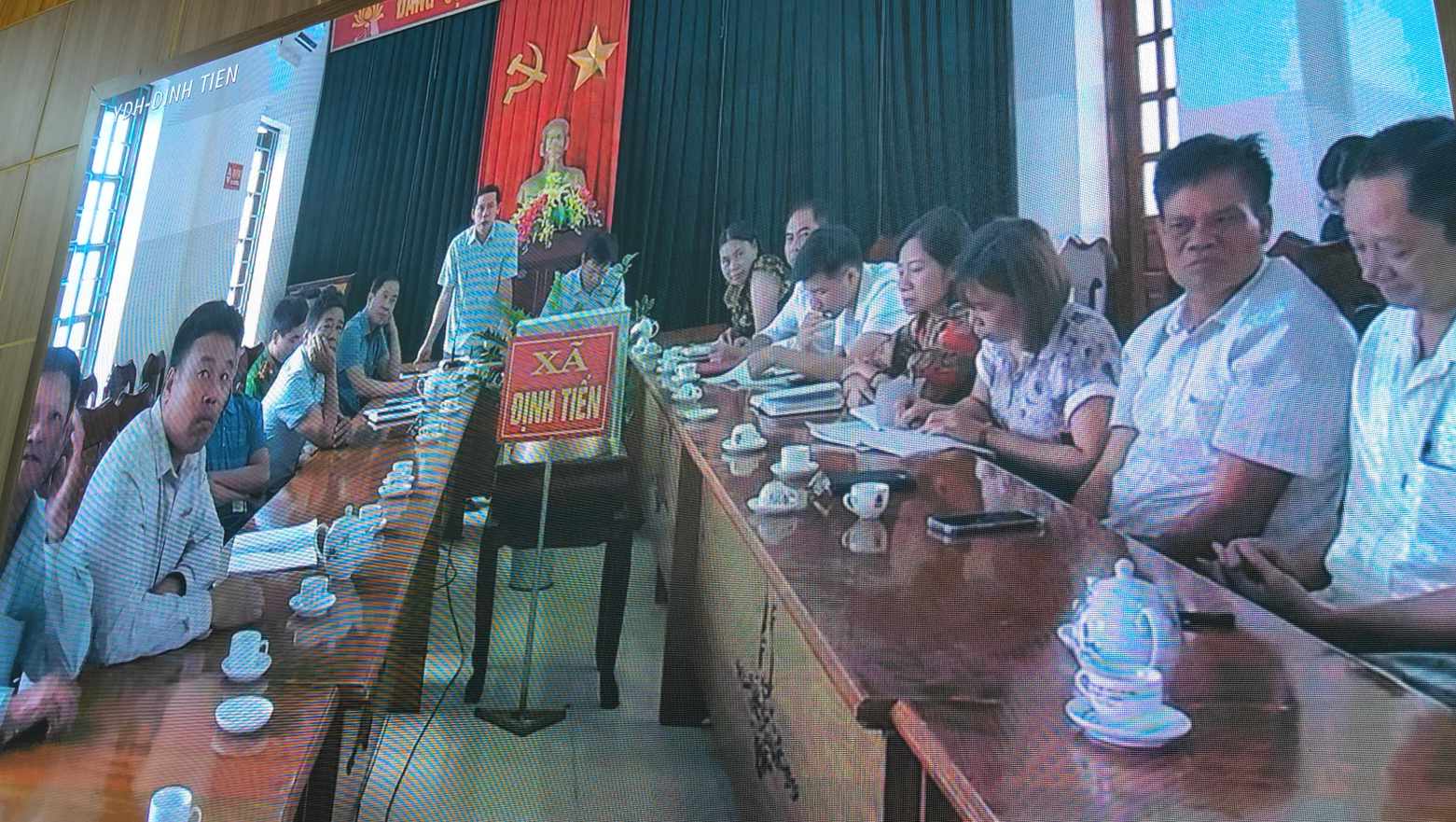 Với nhiều cách làm hay, sáng tạo, Đảng bộ, chính quyền và nhân dân xã Định Tiến đang ra sức thi đua hoàn thiện các tiêu chí xây dựng xã đạt chuẩn NTM nâng cao.