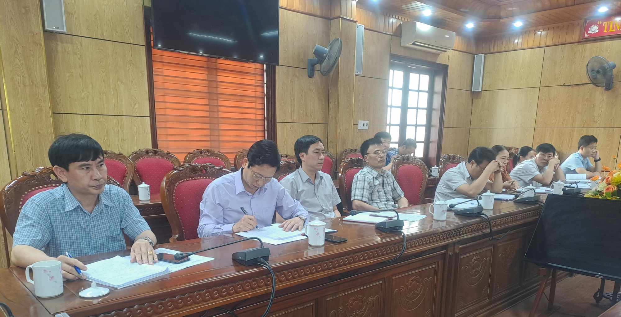 Đại biểu tham dự hội nghị.