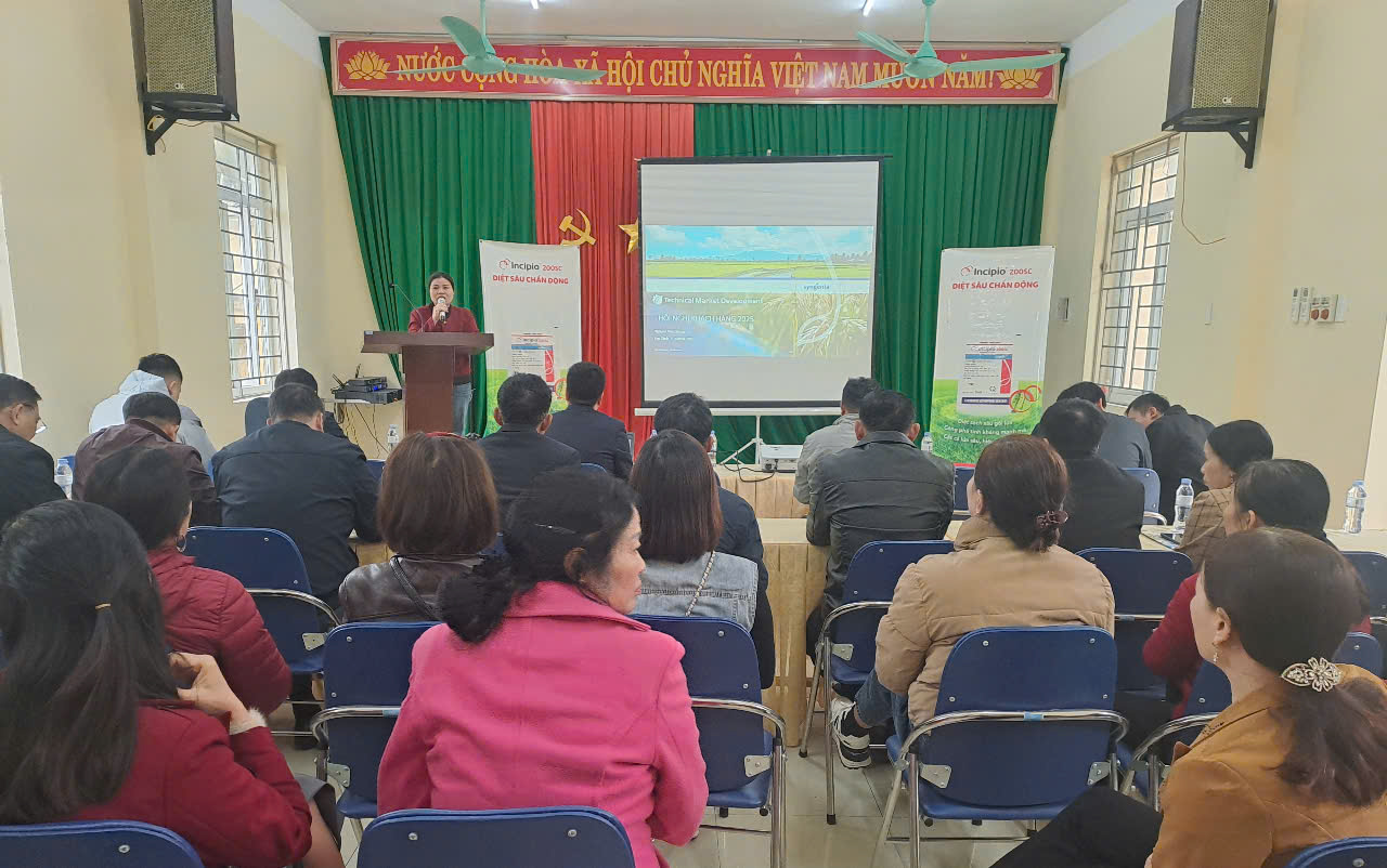 Toàn cảnh hội nghị.