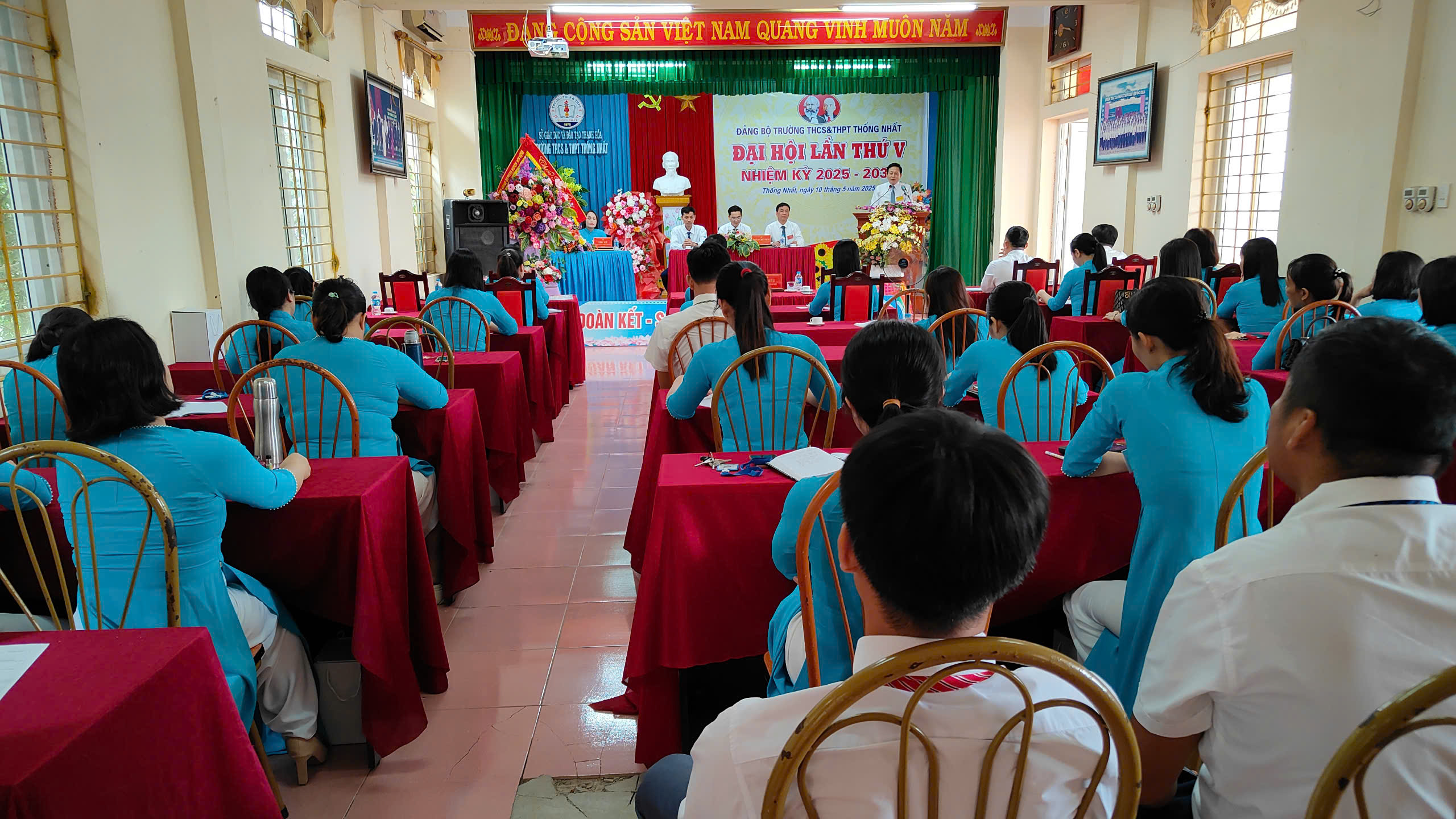 Toàn cảnh Đại hội.