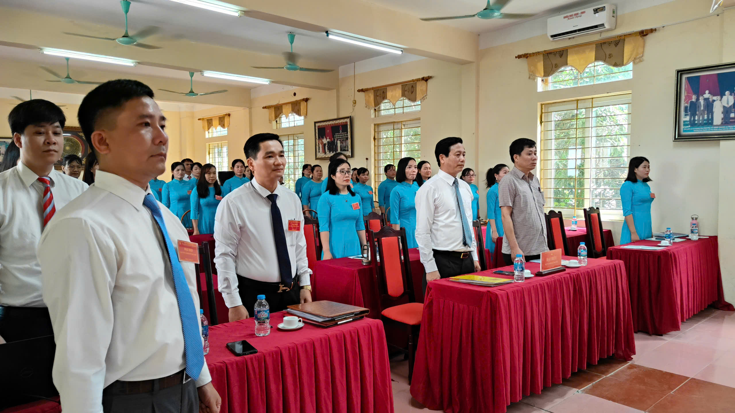 Đại biểu về tham dự đại hội.