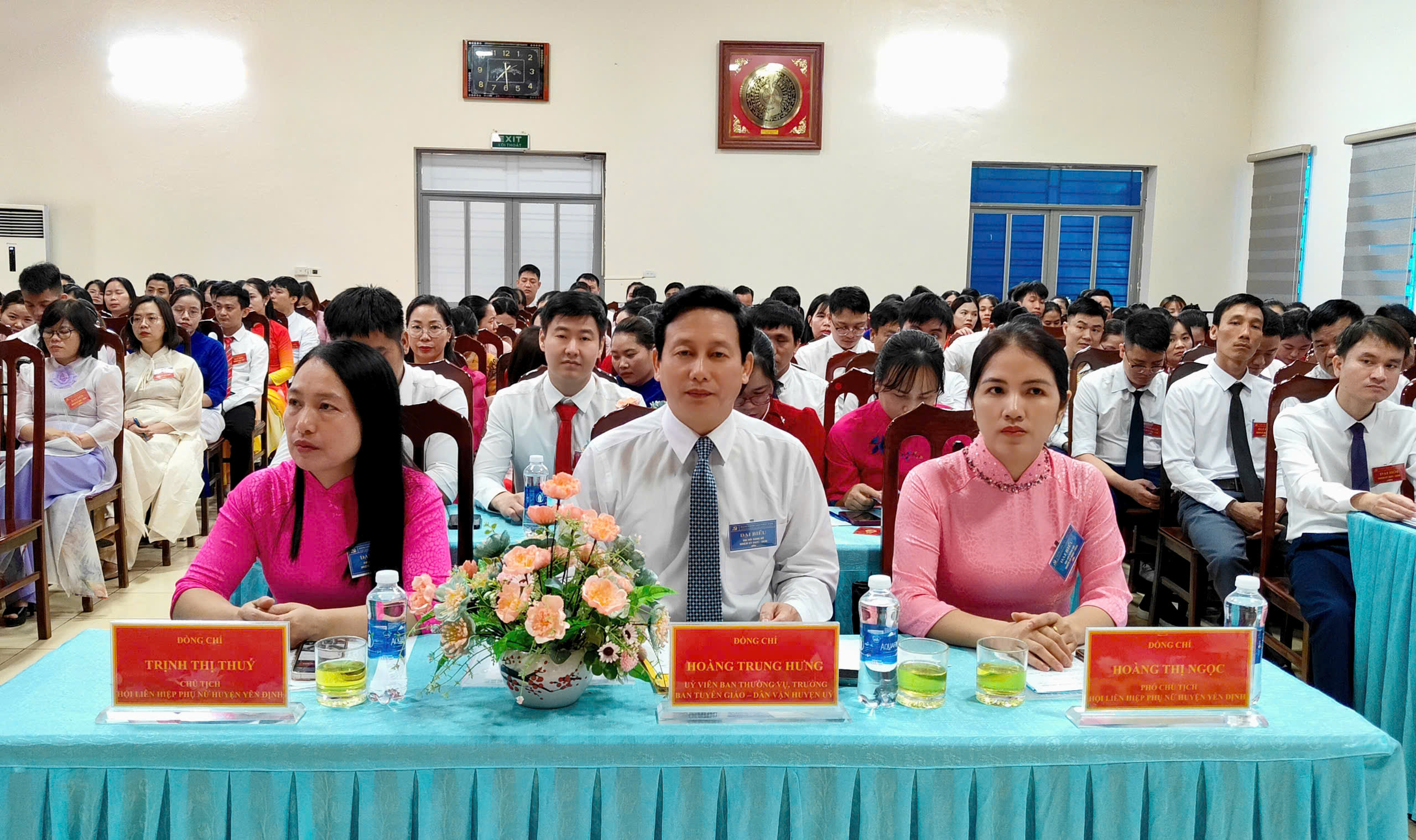 Đại biểu về tham dự đại hội.