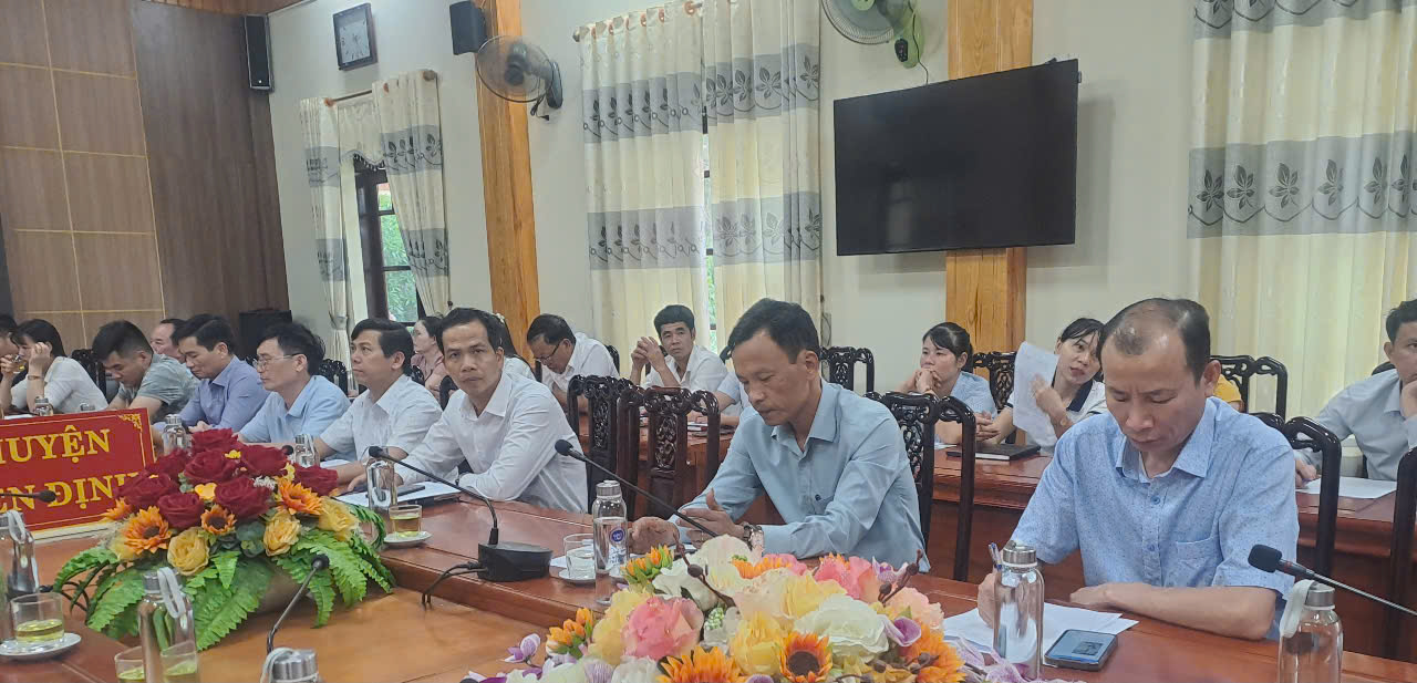 Đại biểu tham dự hội nghị.