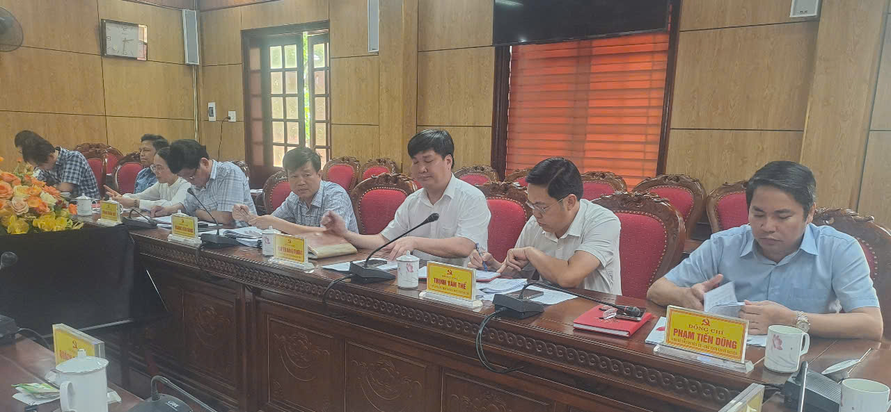 Đại biểu tham dự hội nghị.
