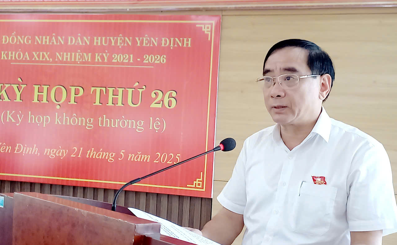 Đ/c Vũ Ngọc Thưởng, Phó Bí thư Thường trực Huyện ủy phụ trách Đảng bộ huyện, Chủ tịch HĐND huyện