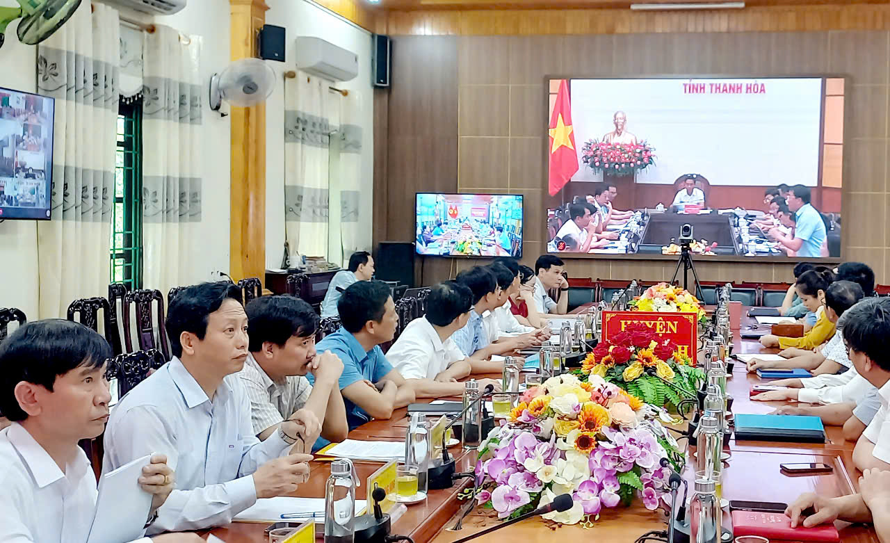 Toàn cảnh hội nghị.
