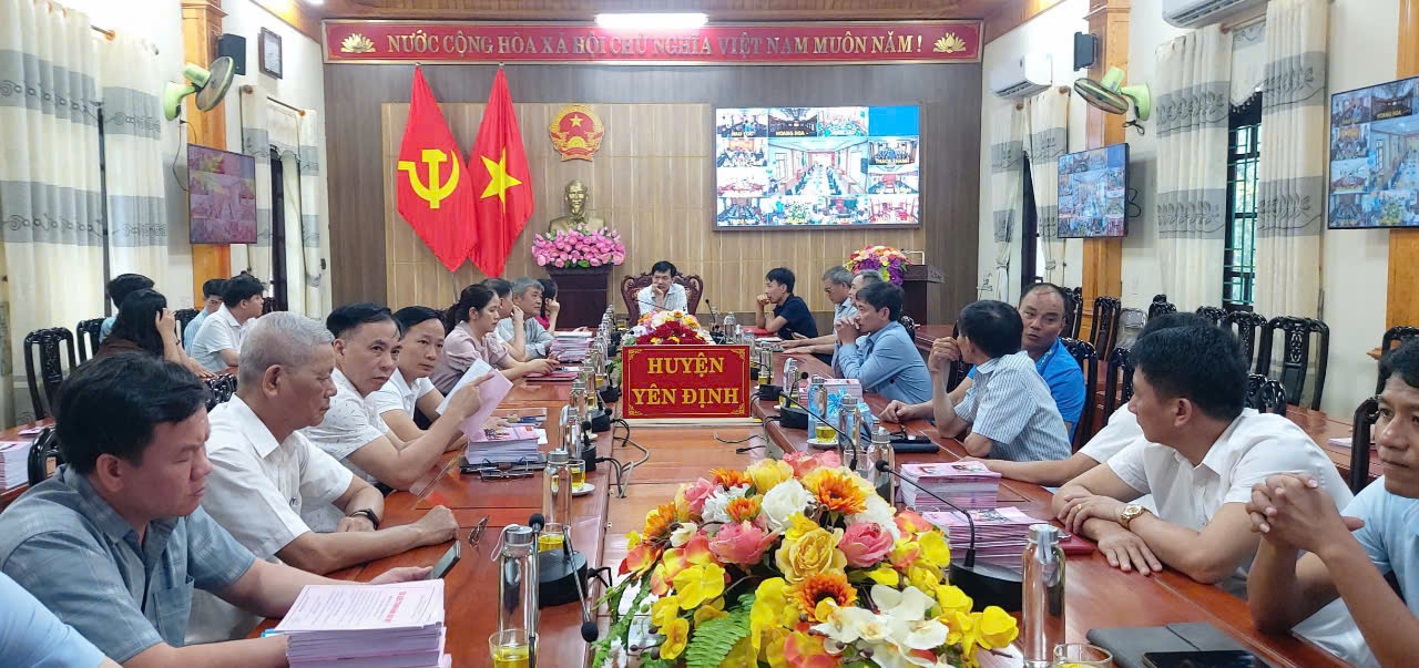 Toàn cảnh hội nghị.