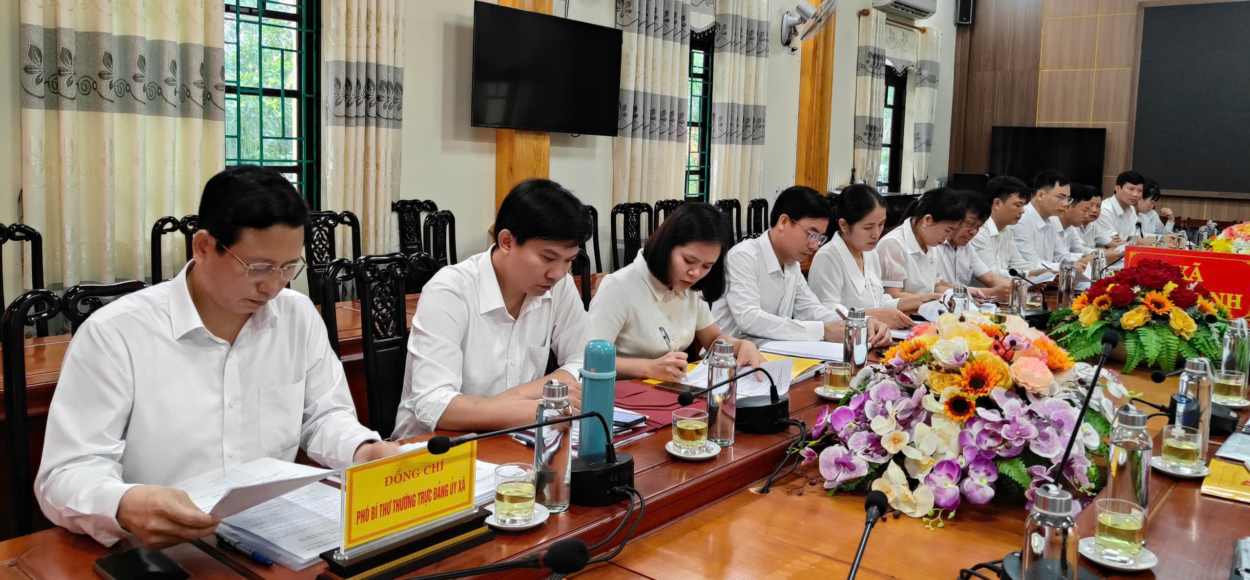 Đại biểu tham dự vận hành thử nghiệm xã Yên Định (mới).
