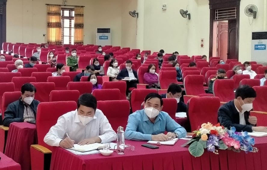 Đại biểu về tham dự buổi làm việc.