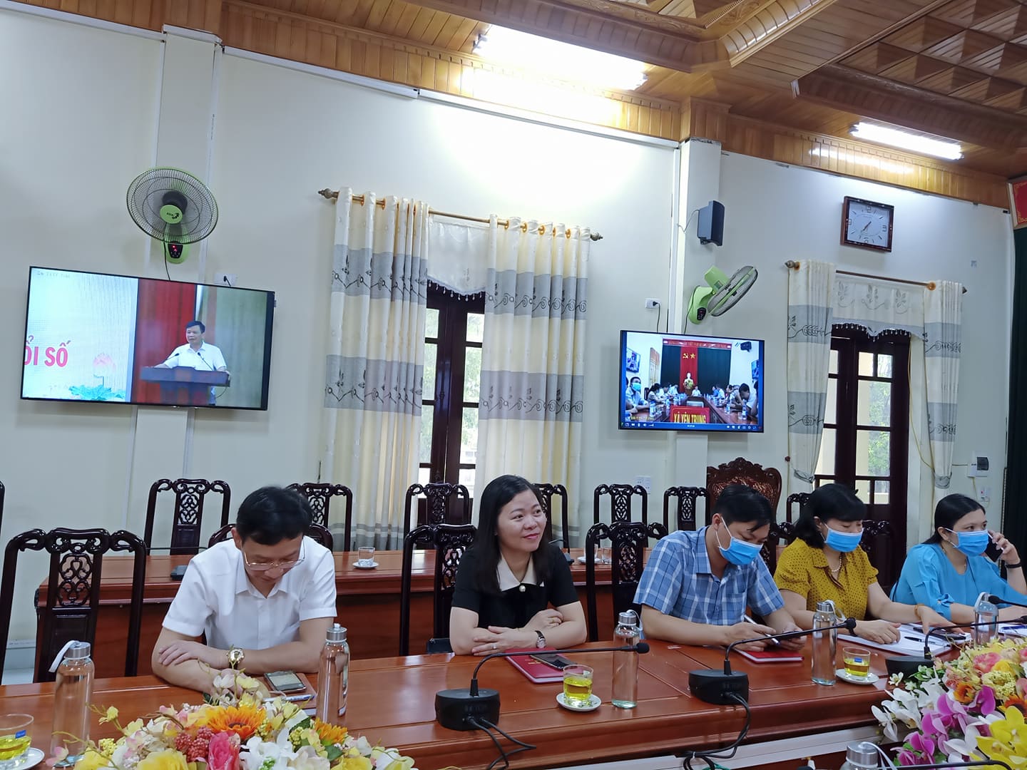 Đại biểu dự hội nghị.