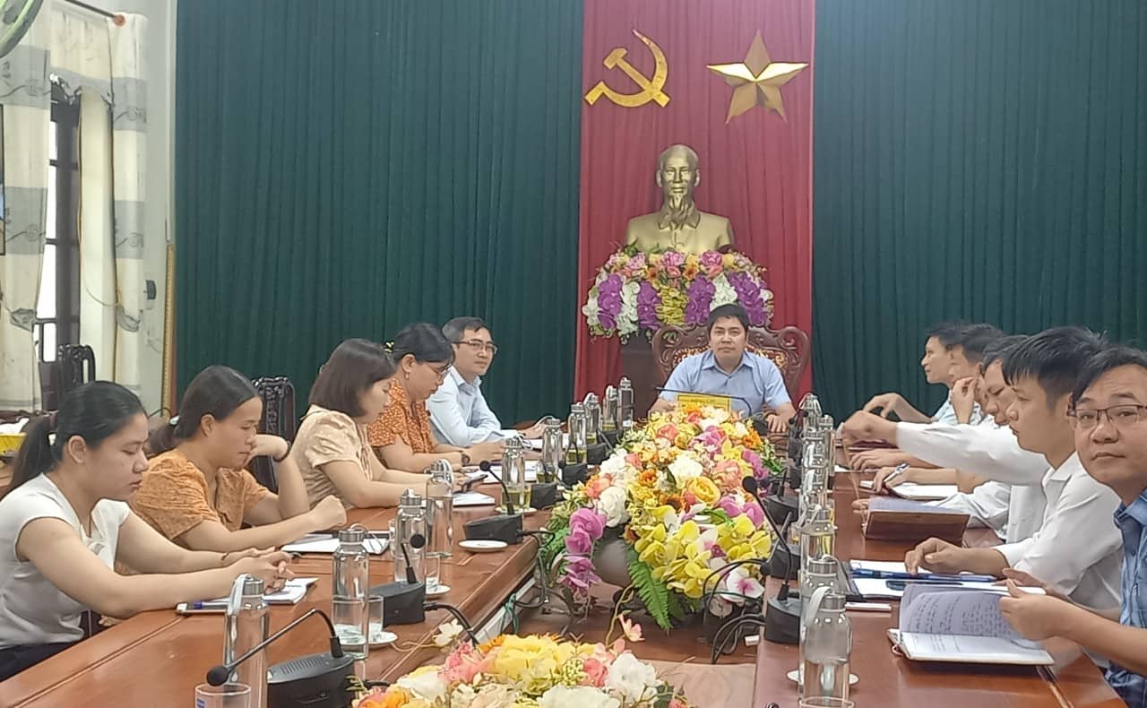 Toàn cảnh hội nghị tại điểm cầu UBND huyện Yên Định.