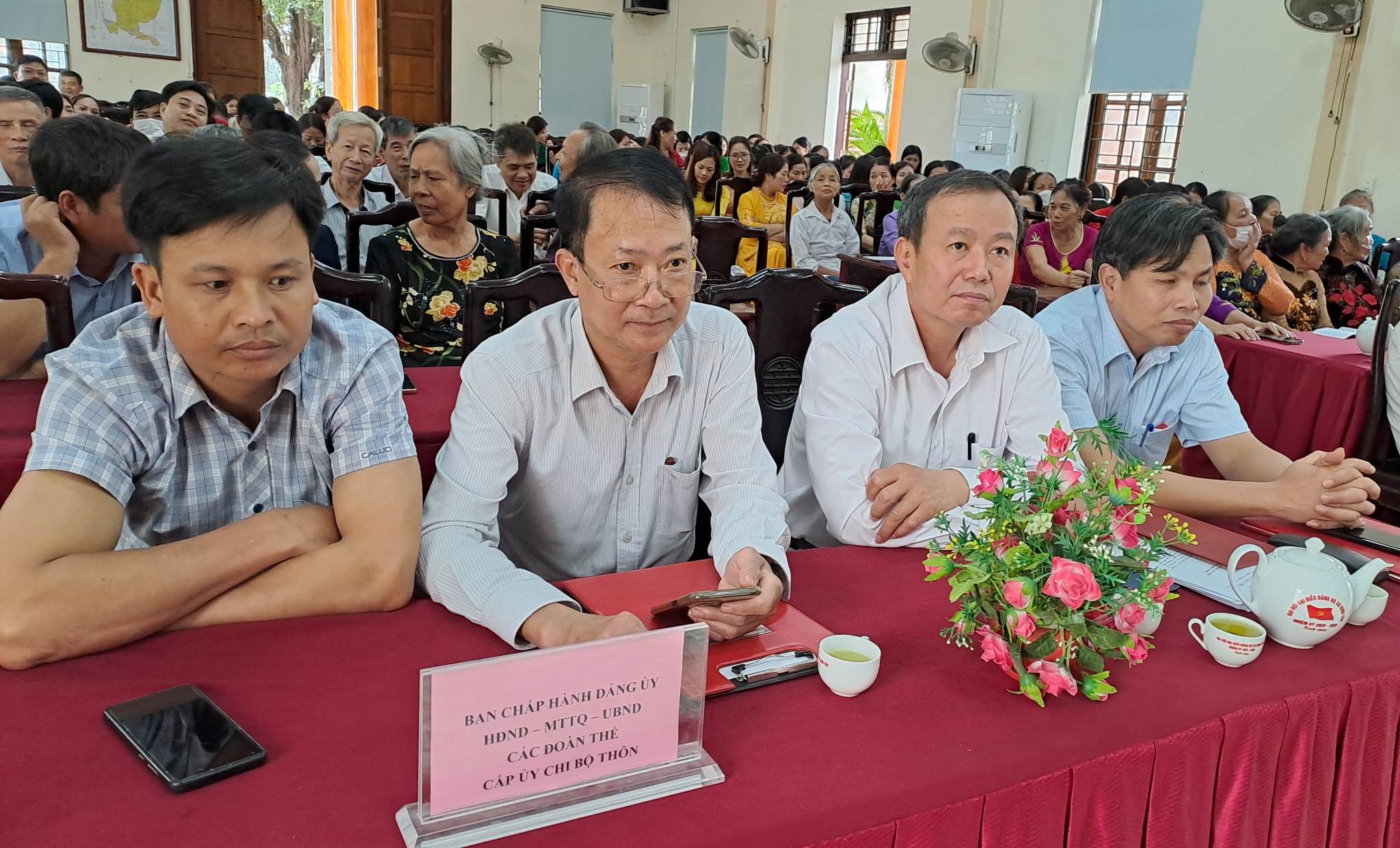 Đại biểu tham dựu buổi lễ