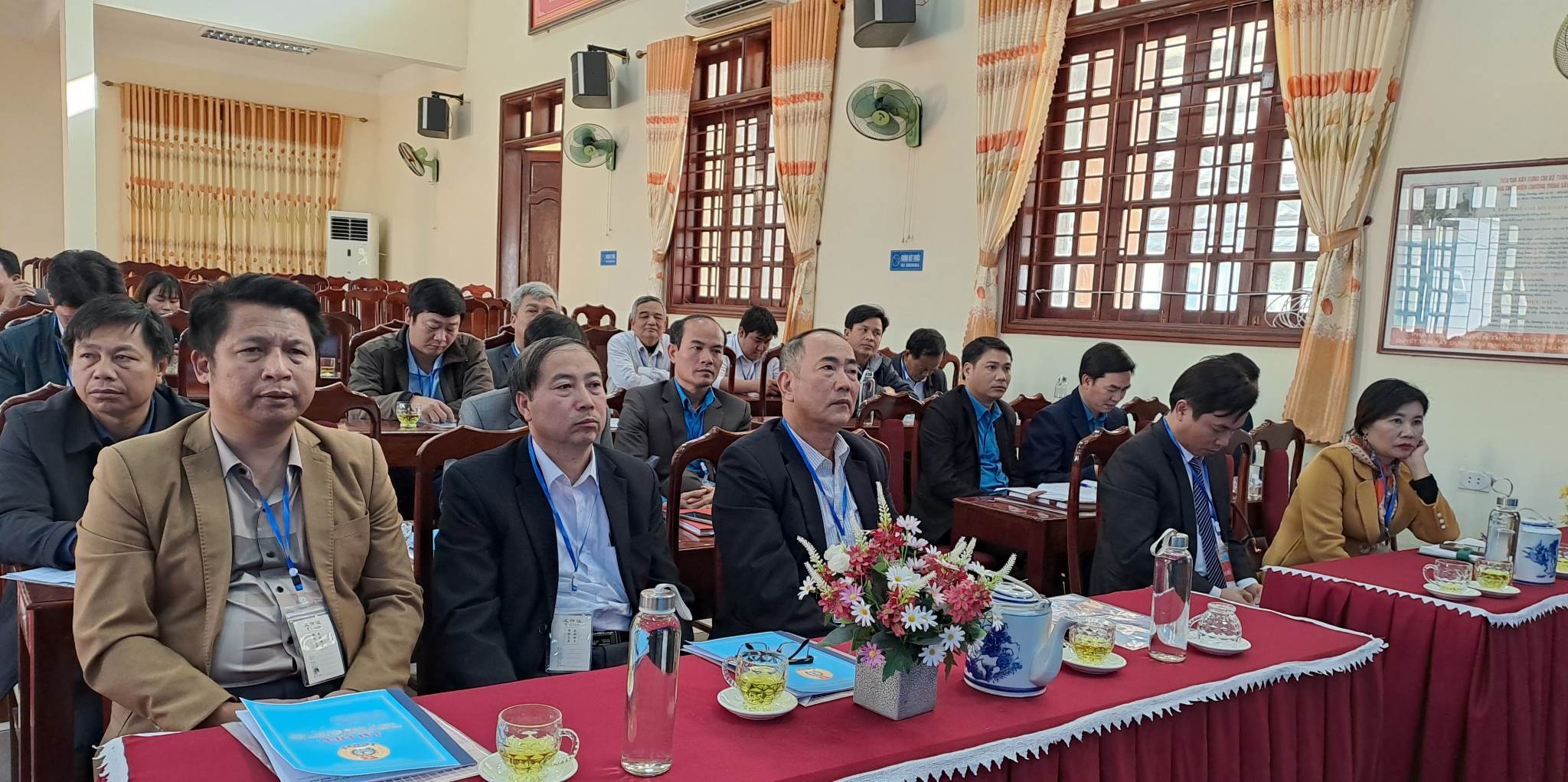 Đại biểu về dự đại hội.