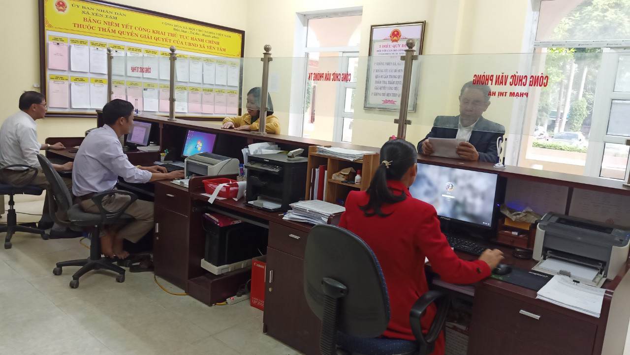 Xã Yên Tâm ứng dụng công nghệ số trong giải quyết các thủ tục cải cách hành chính.