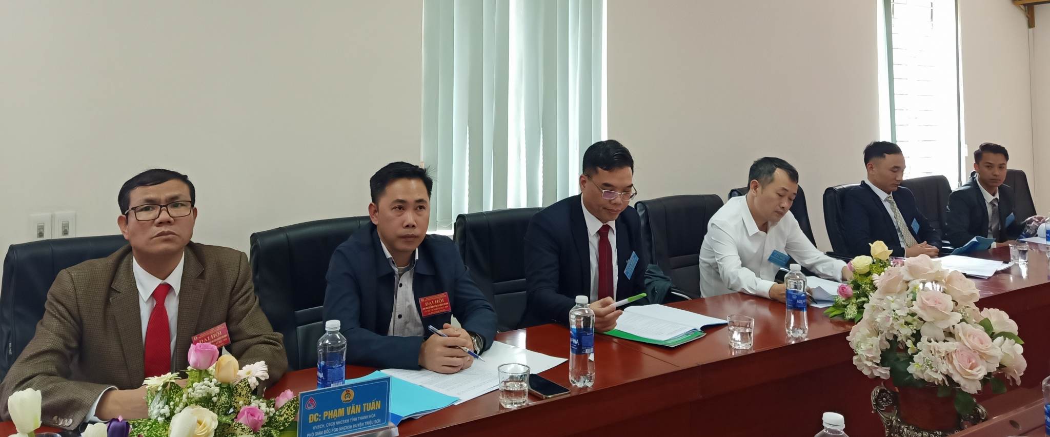 Đại biểu về tham dự Đại hội.