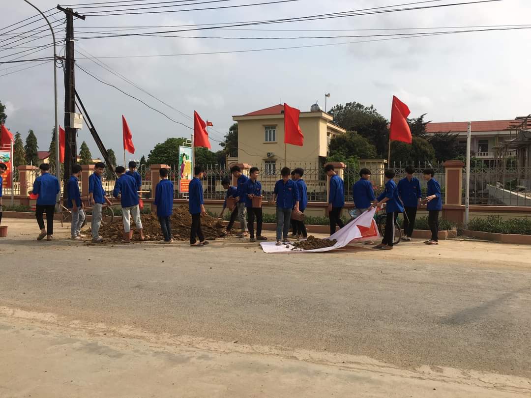 Đoàn chung tay xây dựng "Tuyến đường thanh niên xanh- sạch- đẹp"
