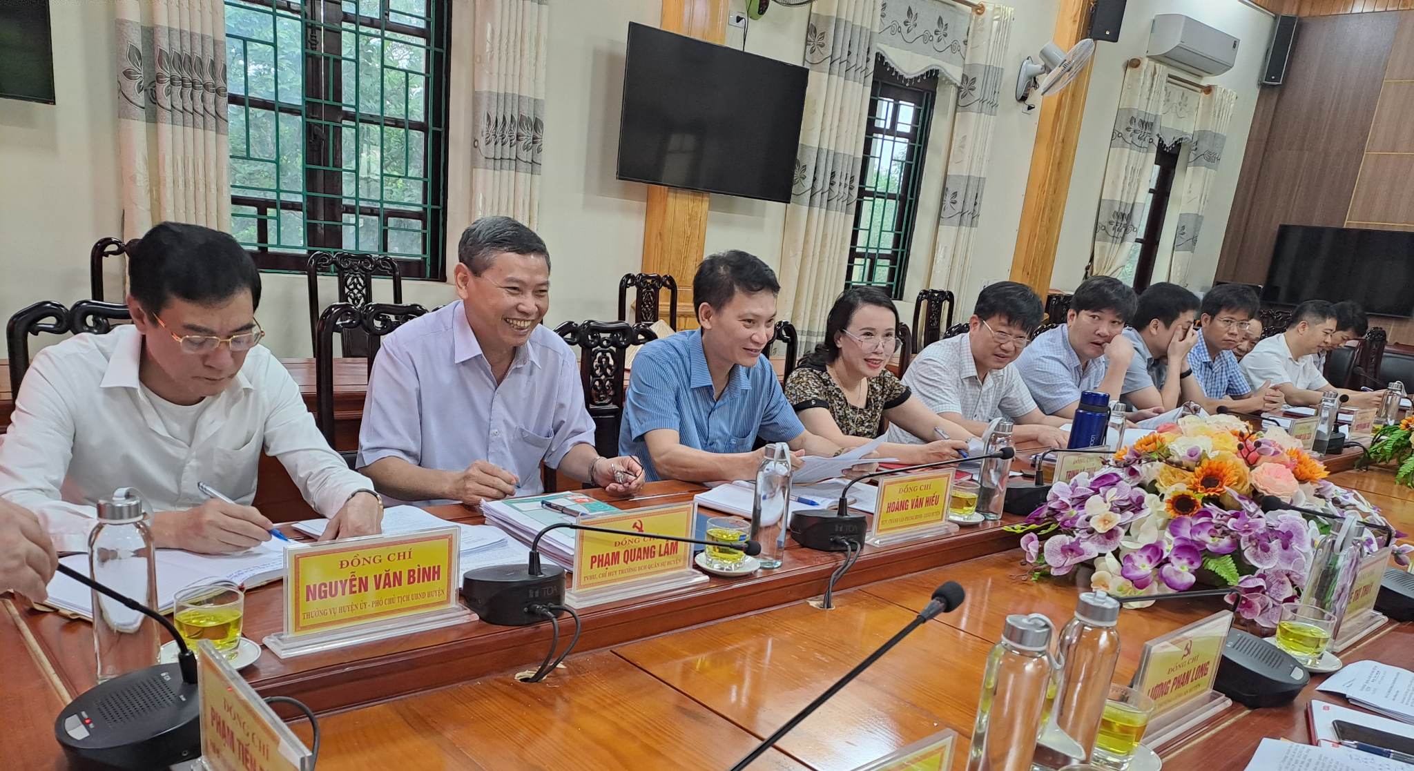 Toàn cảnh đại biểu tham dự hội nghị.
