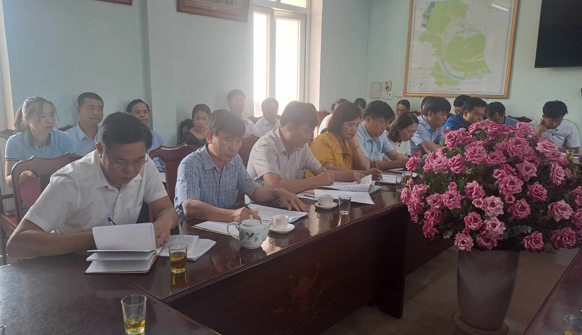 Đại biểu tham dự hội nghị.