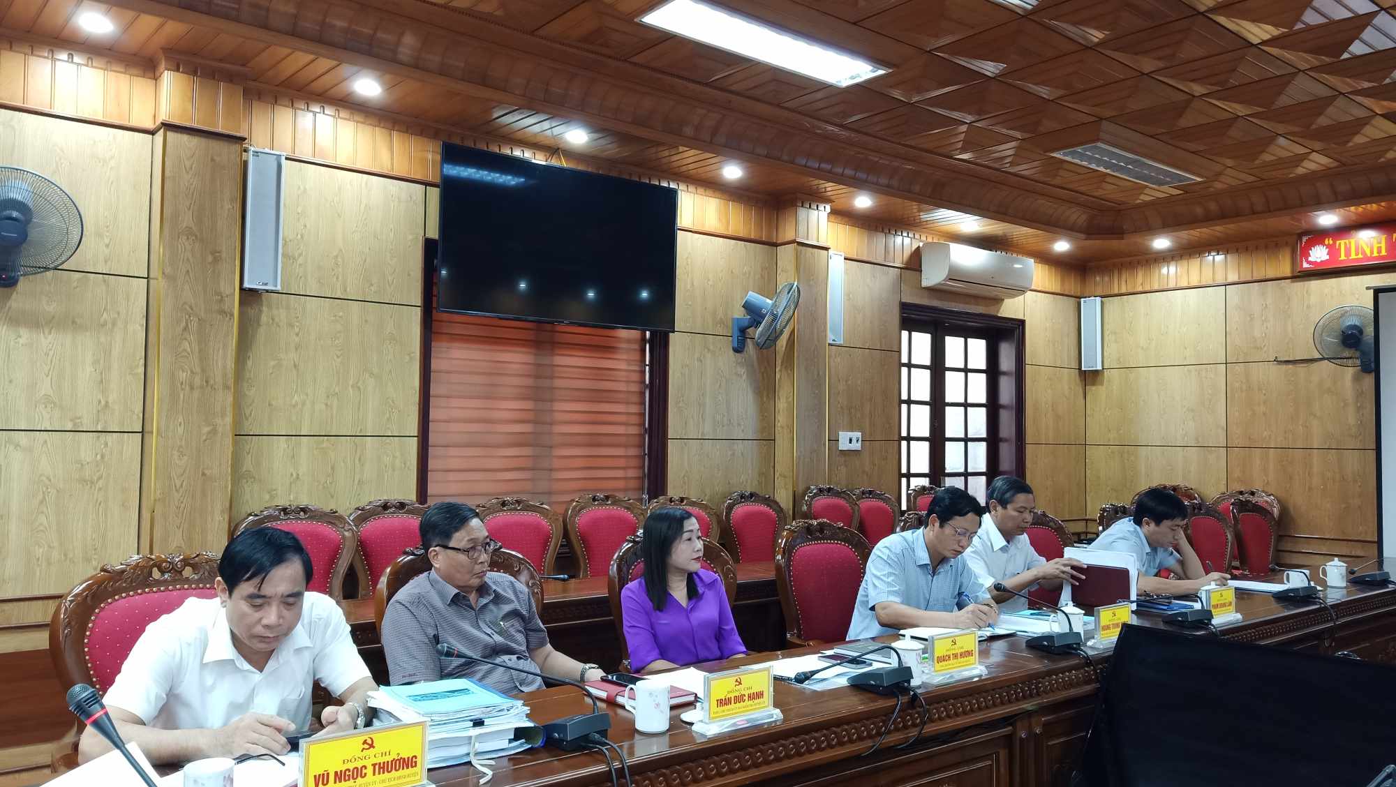 Đại biểu tham dự hội nghị.