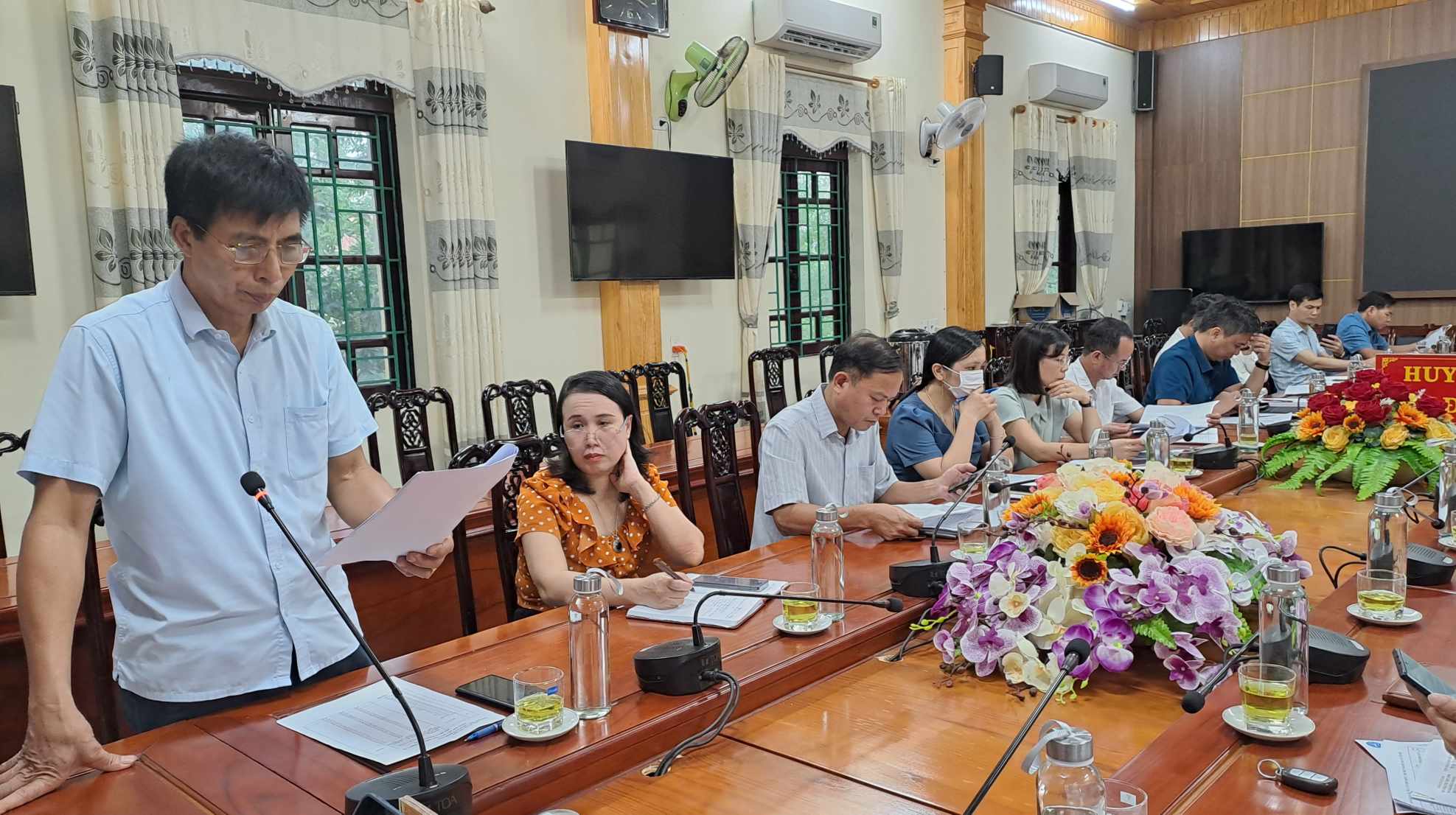Đại biểu tham dự hội nghị.
