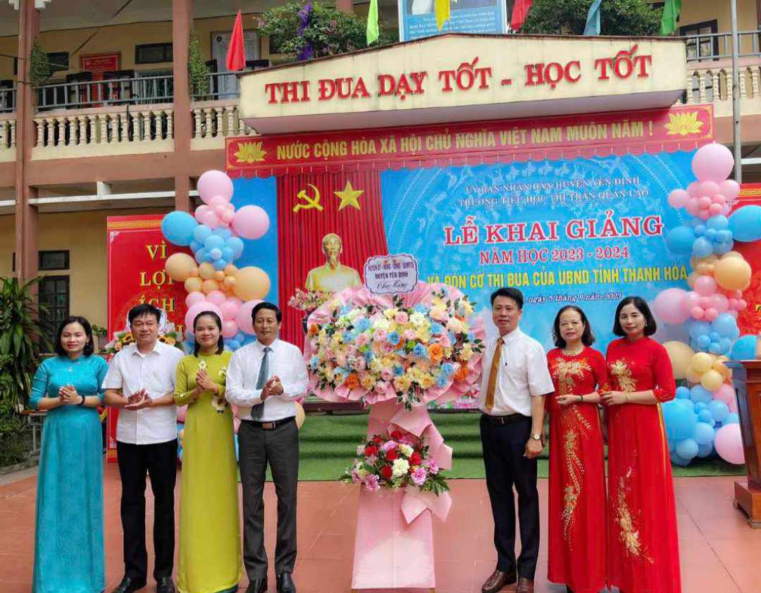 Một số hình ảnh tại buổi lễ.
