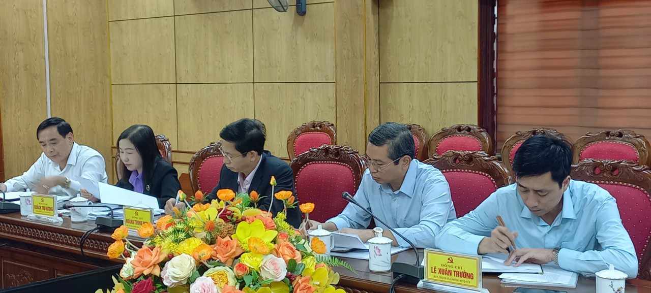 Đại biểu tham dự hội nghị.