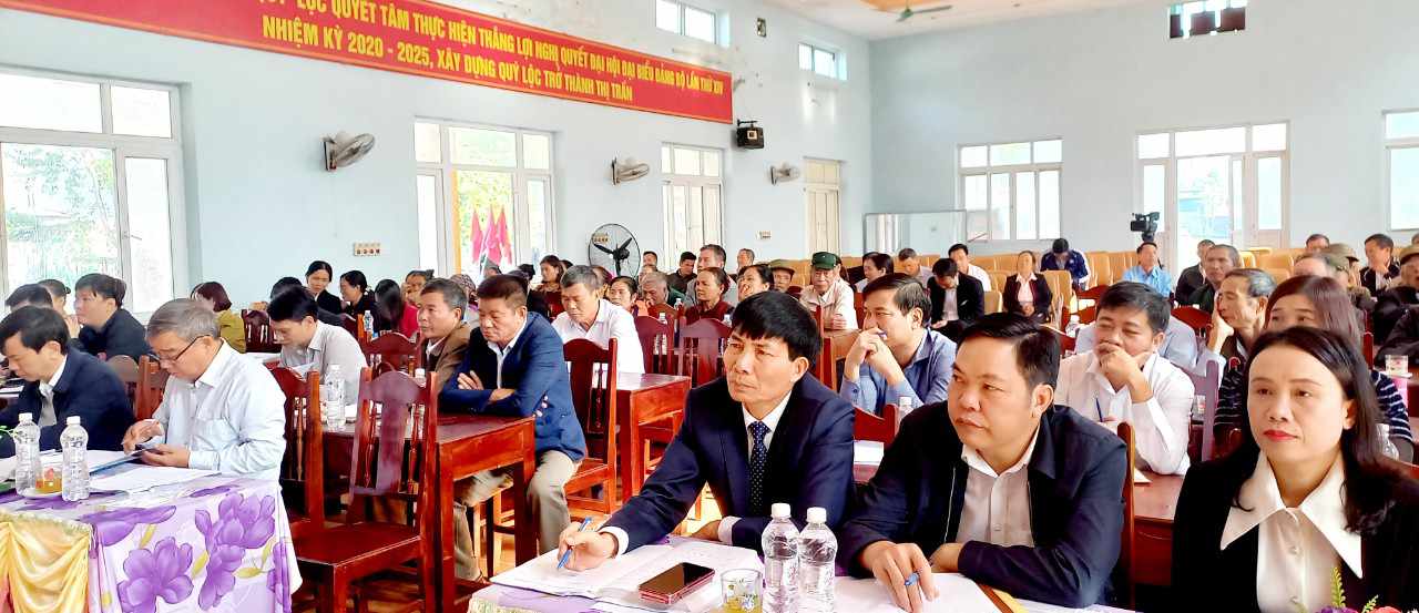 Đại biểu tham dự hội nghị.