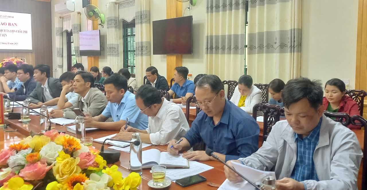 Toàn cảnh đại biểu tham dự hội nghị.