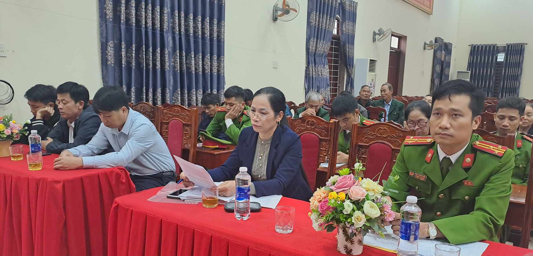Đại biểu tham dự lễ ra mắt.