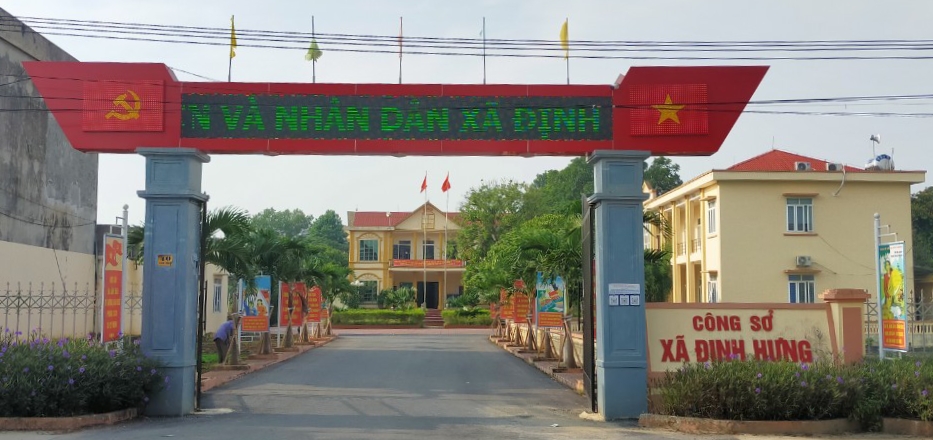 Xã Định Hưng thực hiện đồng bộ nhiệm vụ CCHC.