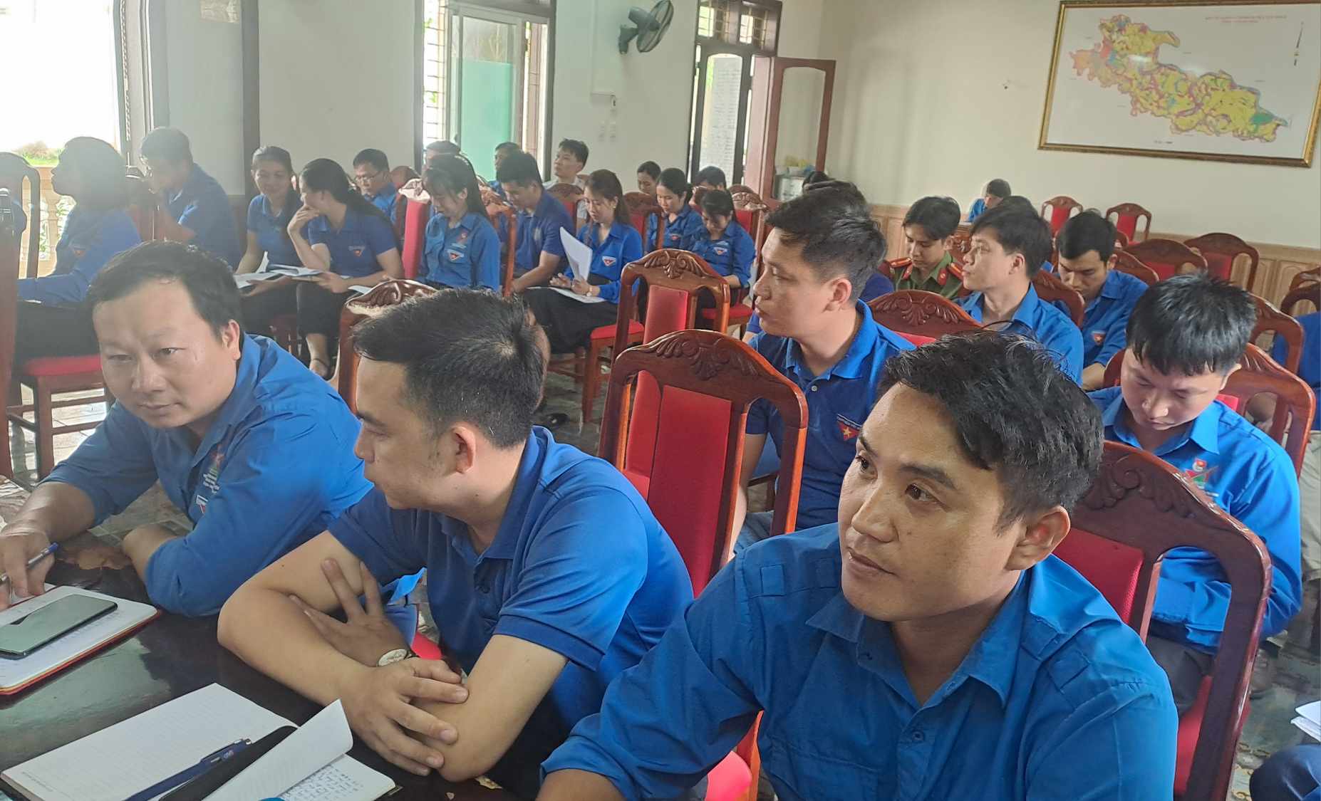 Đại biểu tham dự hội nghị.