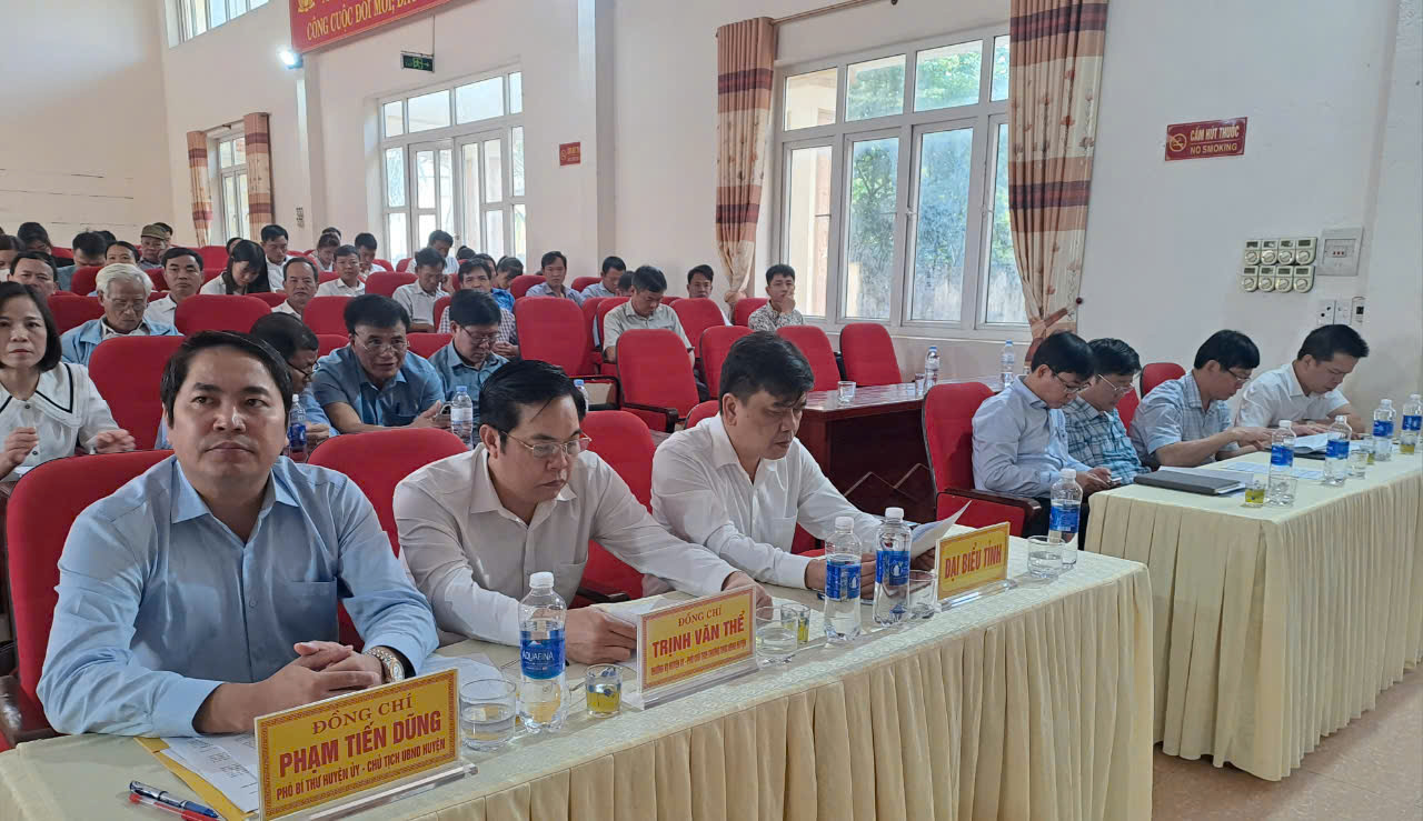 Đại biểu tham dự hội nghị.