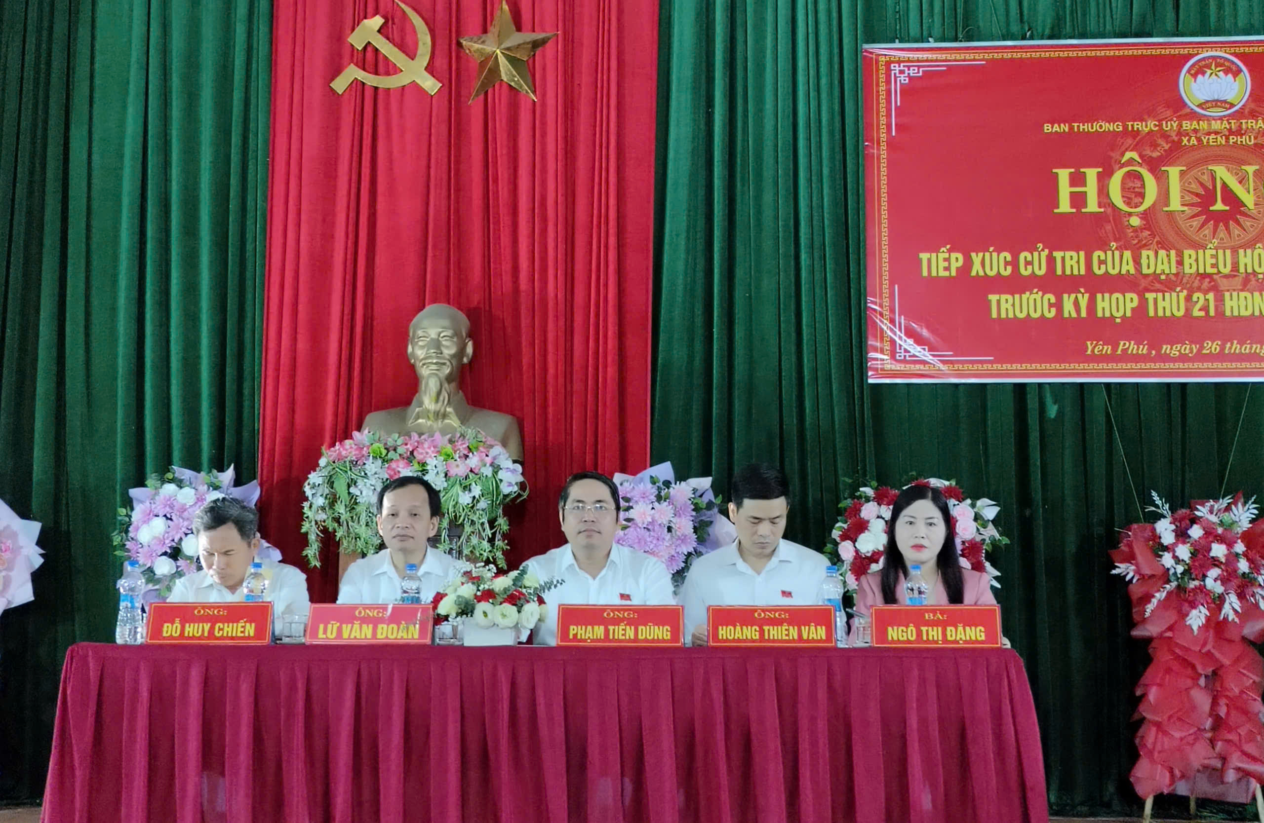 Tổ đại biểu số 1 Đại biểu HĐND huyện tiếp xúc cử tri xã Yên Phú