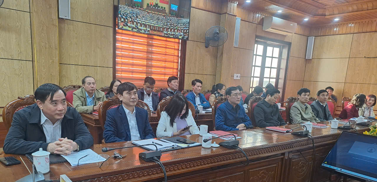 Đại biểu tham dự hội nghị tại điểm cầu huyện Yên Định.