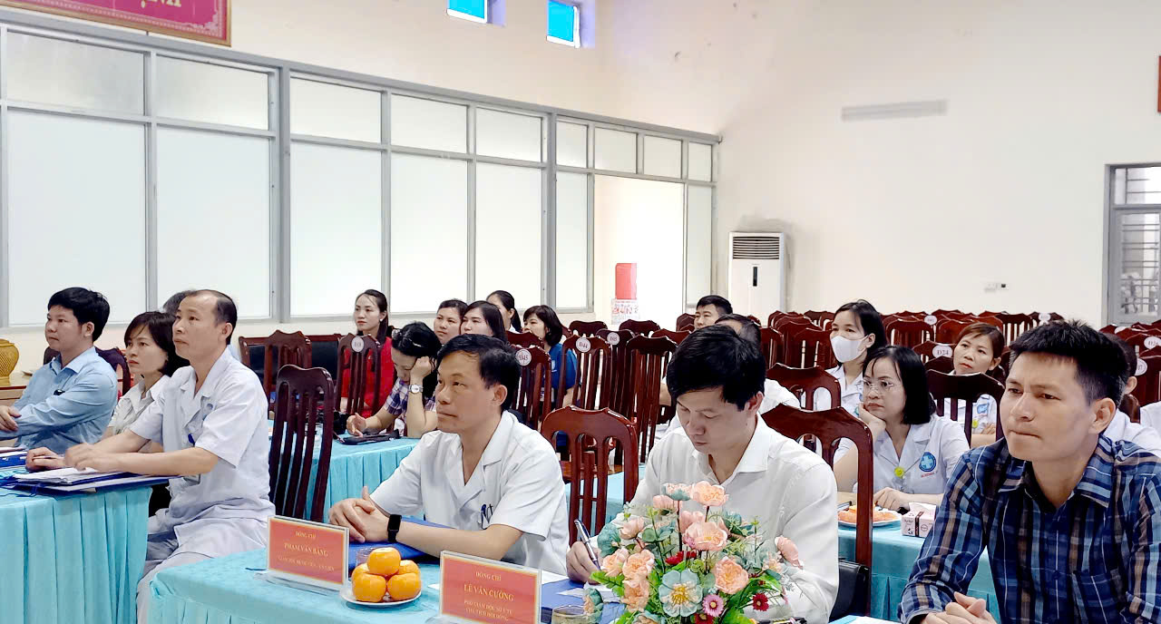 Đại biểu tham dự hội nghị.